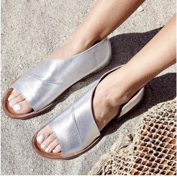 free people Mont Blanc Silver Cutout Sandals, Size EU 36/US 6 - Picture 2 of 11